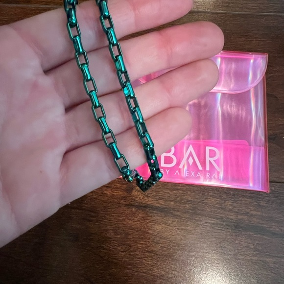 Melania Clara Necklace - Picture 8 of 14